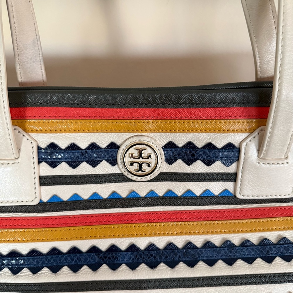 Tory Burch Robinson Zigzag Tote - Picture 2 of 15